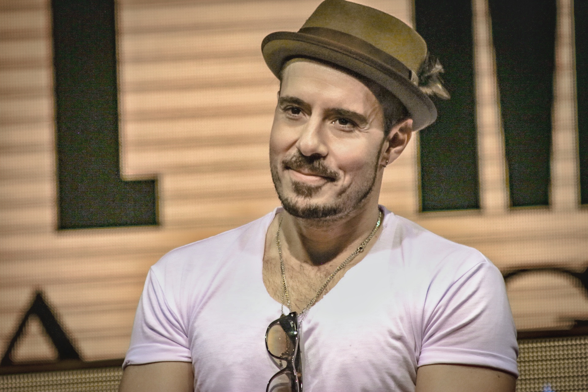 José Madero revela el origen de “Los Malaventurados No Lloran” 